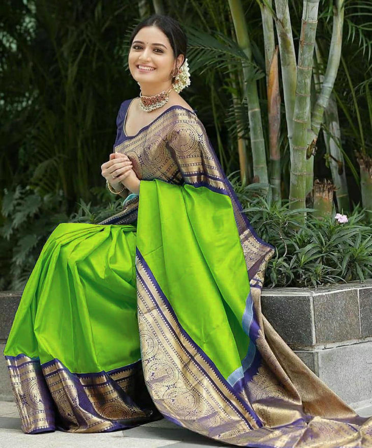 Picture of Beautiful Soft Silk Jacquard Saree With Blouse Pice