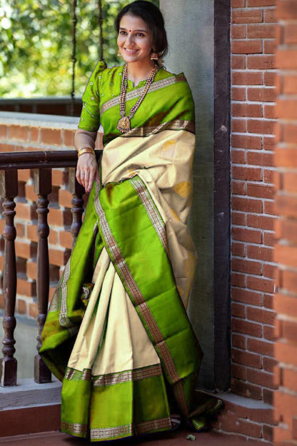 Picture of Simple Sober Beautiful Soft Saree For Wedding