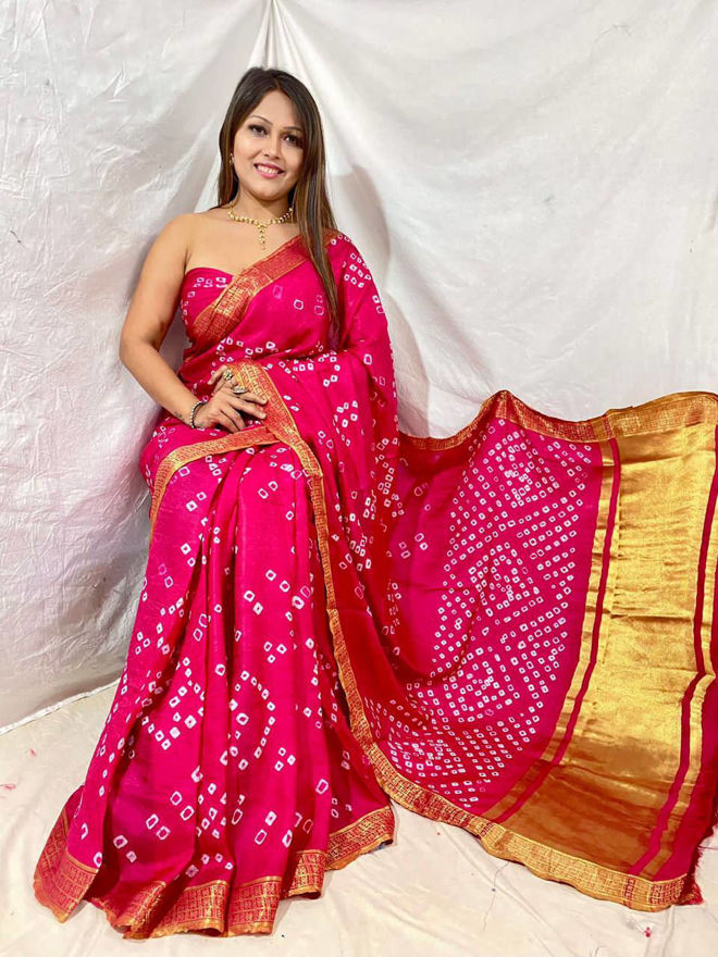 Picture of Beautiful Badhani Saree For Wedding With Blouse