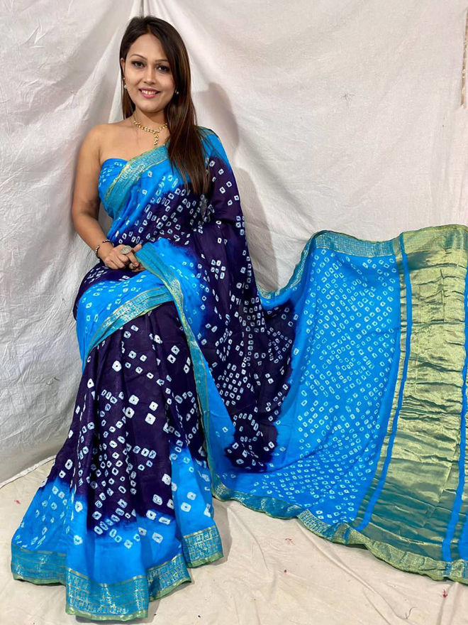 Picture of Beautiful Badhani Saree For Wedding With Blouse Pic